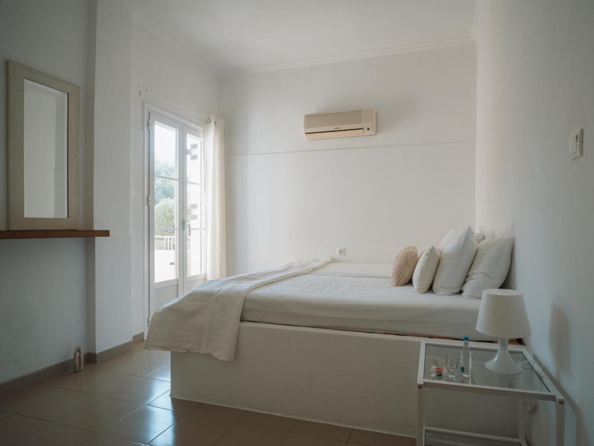 Giosifaki Hotel Vári Buitenkant foto