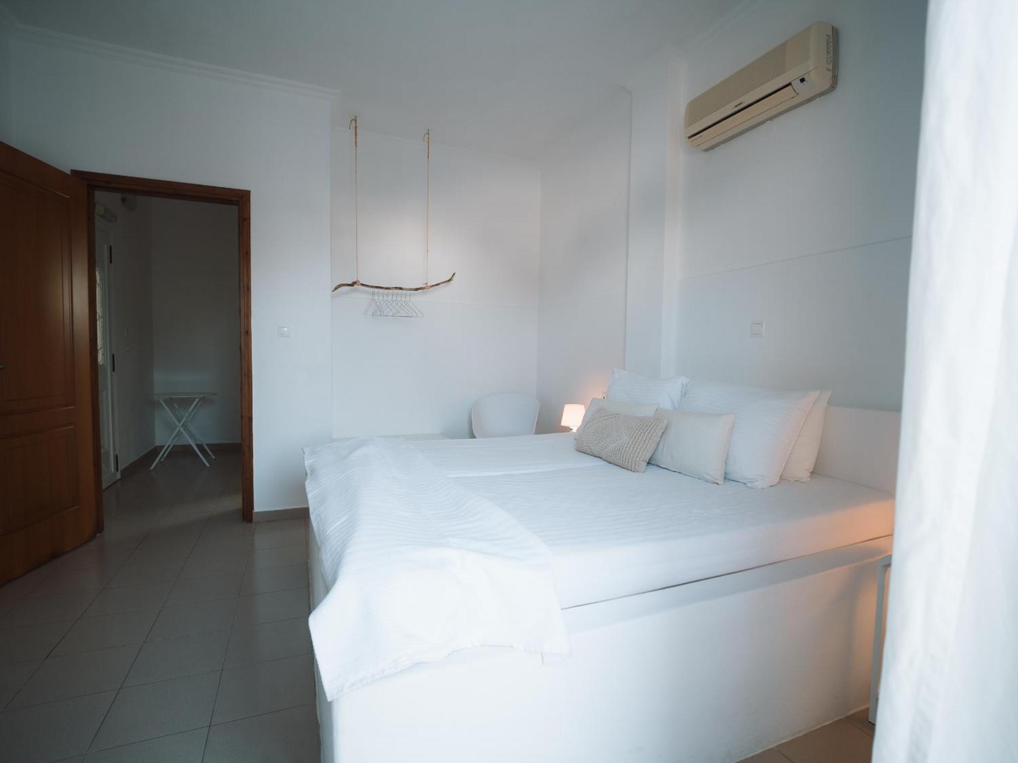 Giosifaki Hotel Vári Buitenkant foto