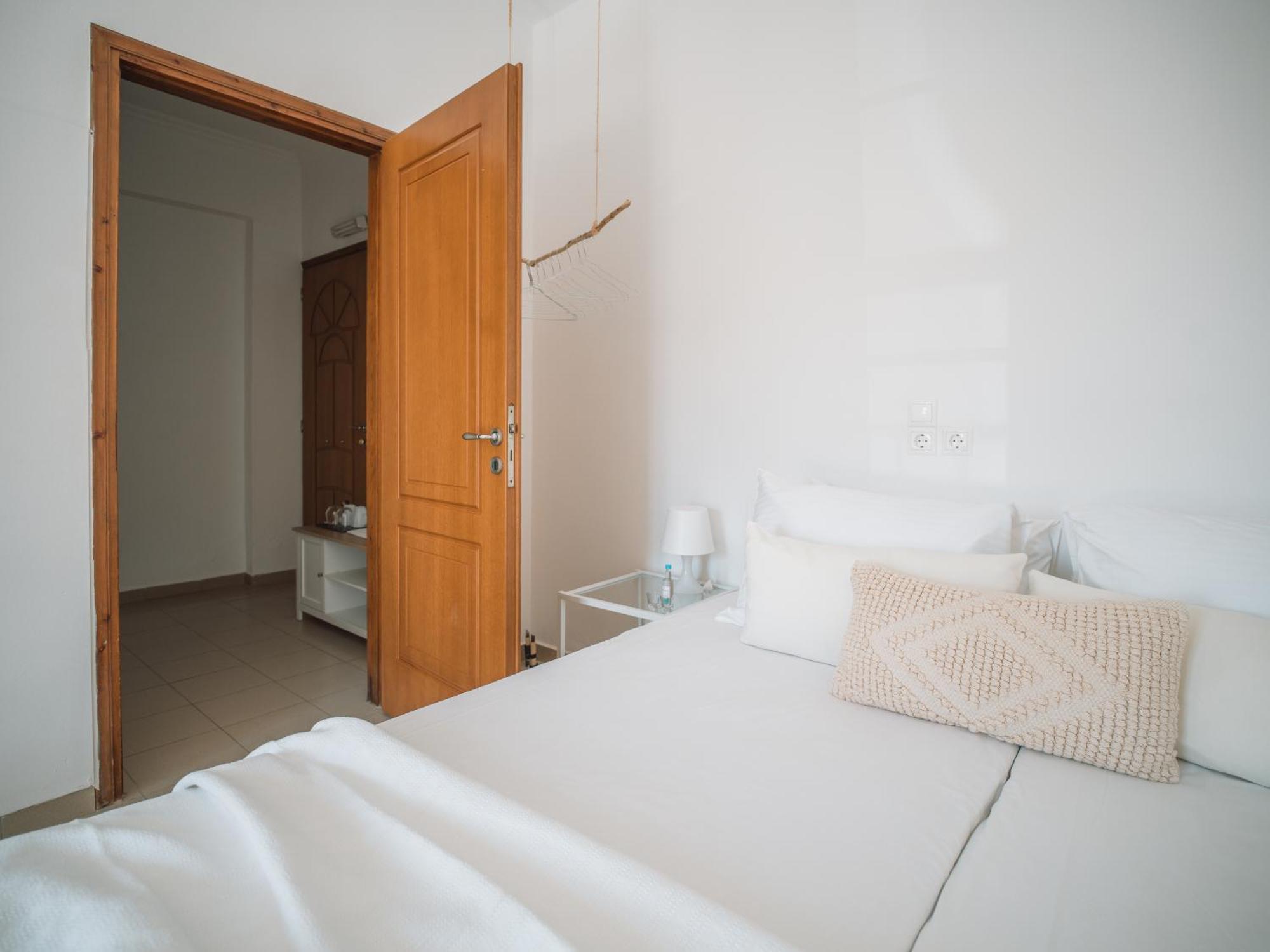 Giosifaki Hotel Vári Buitenkant foto